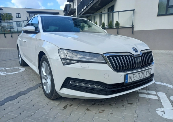 Skoda Superb cena 85900 przebieg: 178000, rok produkcji 2020 z Warszawa małe 781